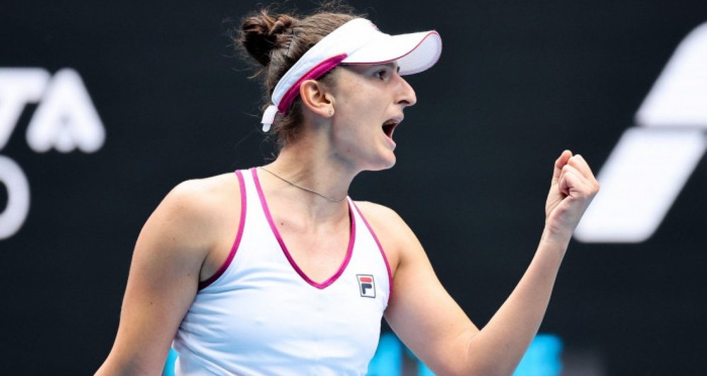 Irina Begu a scăpat de Rybakina, care s-a retras chiar înainte să intre pe teren. Cu cine joacă în turul 2 la Roma