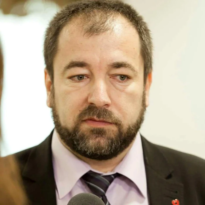 „Autorităţile au învăţat să respecte organizaţiile de pacienţi“ dialog cu Iulian PETRE jpeg