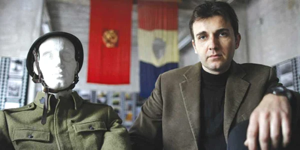 Umbrele Revoluţiei l-au inspirat pe Gabriel Burza la realizarea filmului „Destin '89”