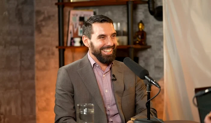 Nicolae al Romaniei a acordat un interviu pentru podcastul lui Mihai Morar 5 jpg