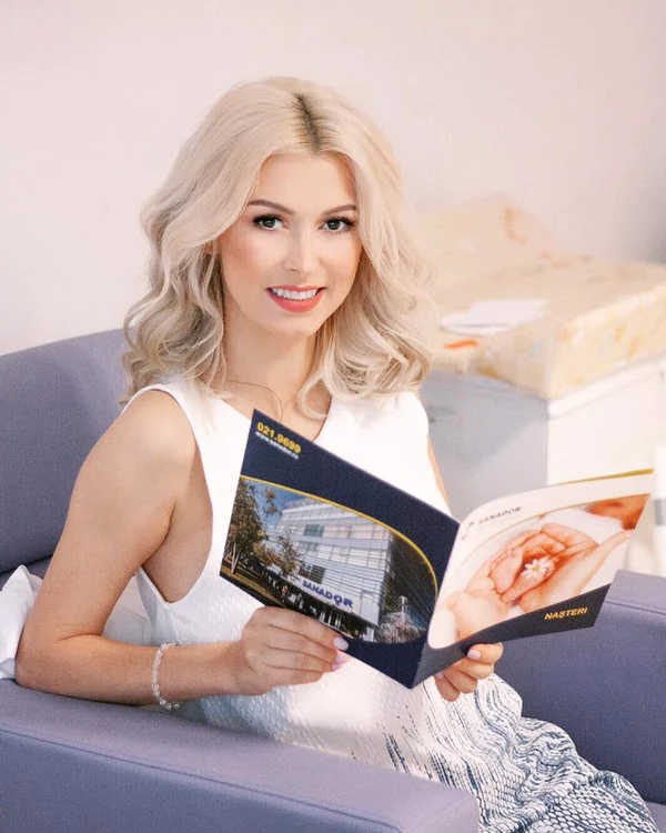 Andreea Balan dupa nastere jpeg