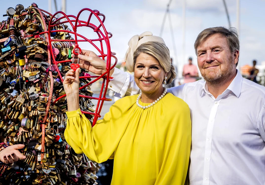 Regele Willem Alexander, Regina Maxima si Printesa Amalia in turneu in Caraibe Curacao pagina oficiala (1) jpg