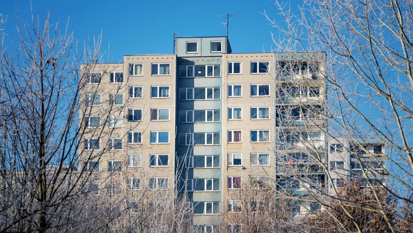 Ce riscă proprietarii care nu plătesc întreținerea la timp / foto: arhiva Click!