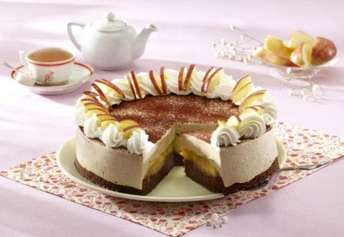 tort de mere cu budincă de ciocolată jpeg