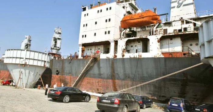 Nava „Ileana“ a stat ancorată, în ultimii ani, în dana 106 din Portul Constanţa Sud - Agigea