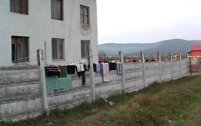 Familia Oniga trăia într-un bloc din afara satului