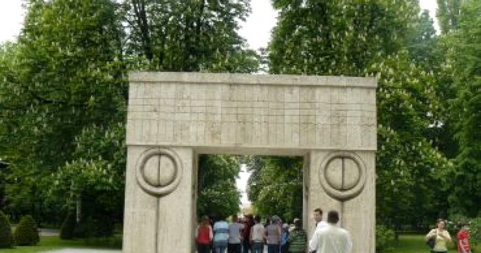 Manifestările vor avea loc pe platoul Porţii Sărutului