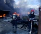 Incendiu violent în Râmnicu Vâlcea la un depozit de materiale de construcţii - o victimă a suferit arsuri grave Foto ISU Vâlcea