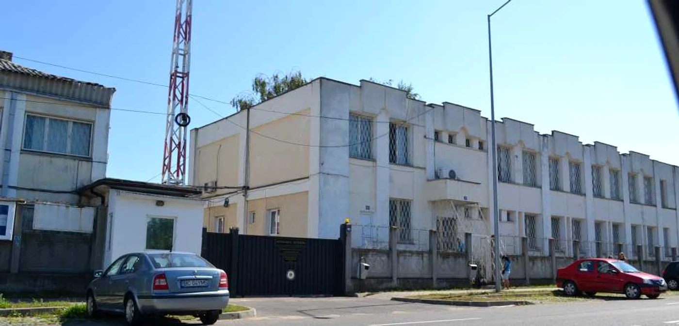 Romeo Stavarache, Liviu Goian şi Liviu Cenuşă rămân la Penitenciarul Bacău FOTO Mircea Merticariu
