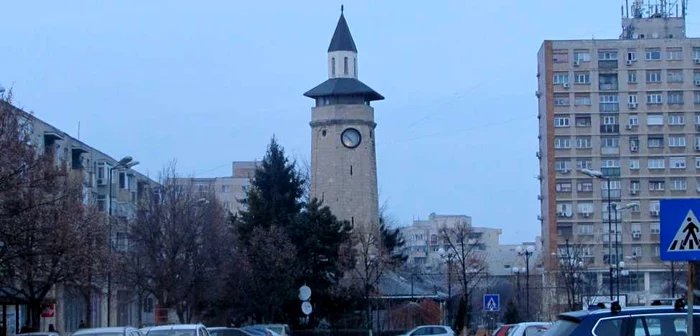 Turnul Ceasornicului, unul dintre puţinii martori ai evoluţiei judeţului / FOTO Bogdan Vladu