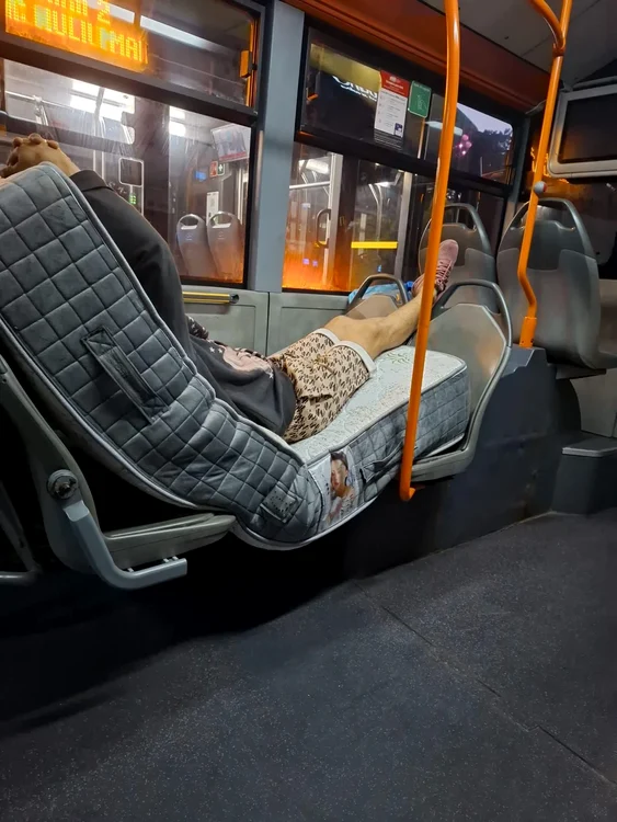 Saltea în STB / Foto: reddit
