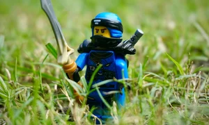 LEGO Ninjago   Aventura╠å, strategie s╠ªi distract╠ªie i╠én blocuri colorate jpg