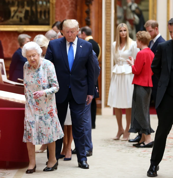 Trump a declarat mereu că este un mare fan al Reginei Elisabeta, dar că nu o place deloc pe Meghan Markle