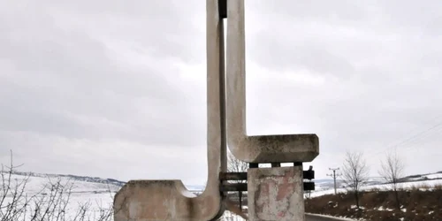 Acest monument la intrarea în judeţul Vaslui are o vechime de peste 50 de ani