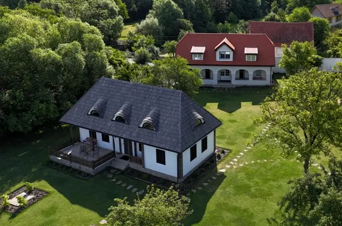 Conace în satul satul Bicfalău, județul Covasna. Foto: Love Deco