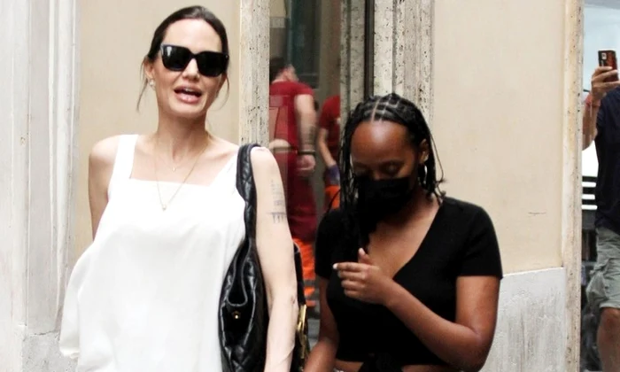 Angelina Jolie și Zahara jpg