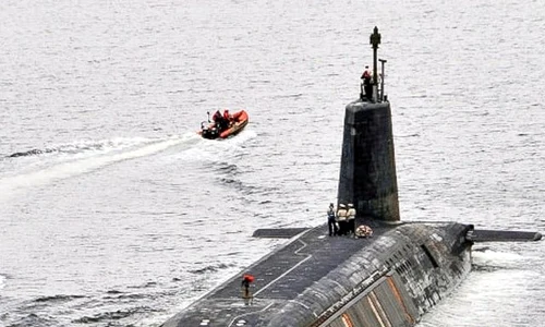 submarin nuclear britanic clasa Vanguard jpg