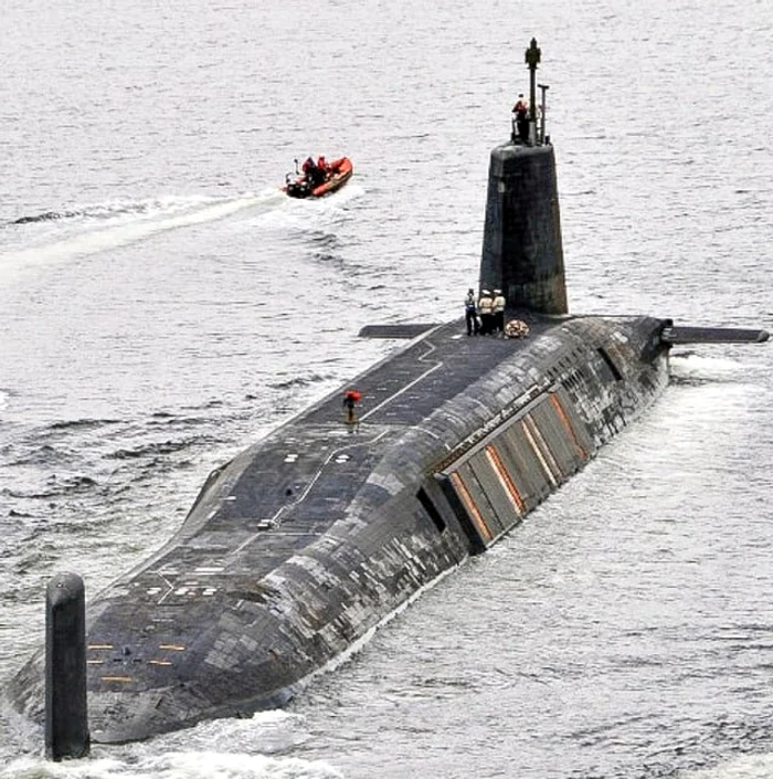 Submarin nuclear britanic/ FOTO:X@DefensorFideiPL