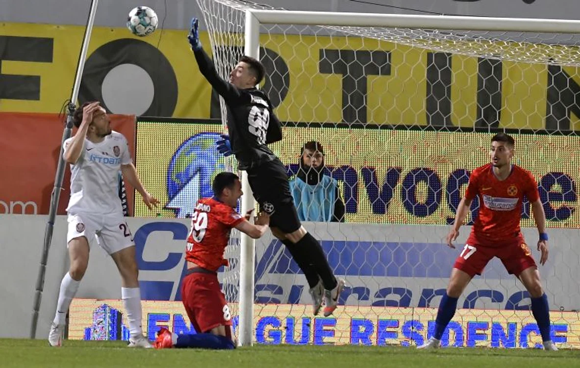 
    Andrei Vlad a gafat de două ori și echipa a pierdut cinci puncteFOTO: Sportpictures.eu  
