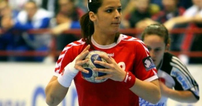 HANDBAL: Adriana Ţăcălie a fost împrumutată de Oltchim la Oţelul