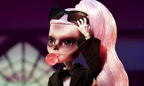 Păpușă zombie Gaga jpeg
