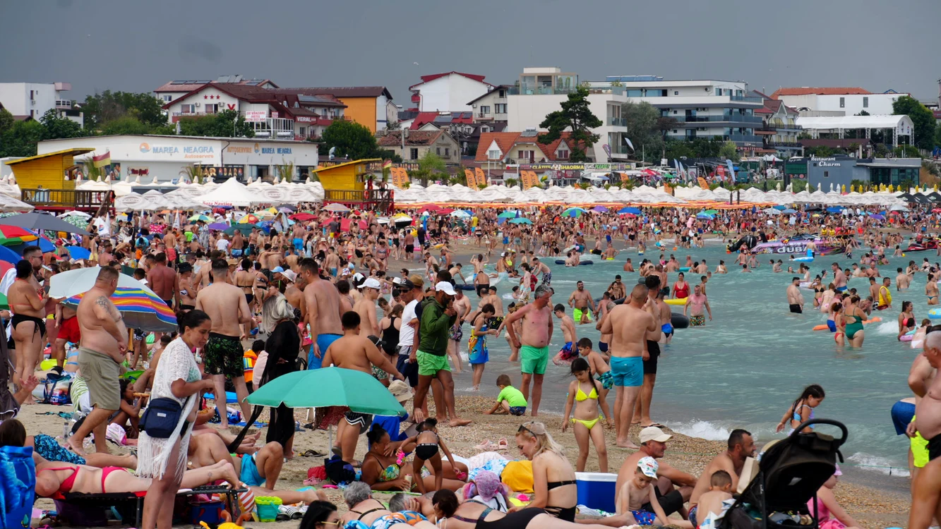 În weekend plajele sunt pline FOTO: Ovidiu Oprea