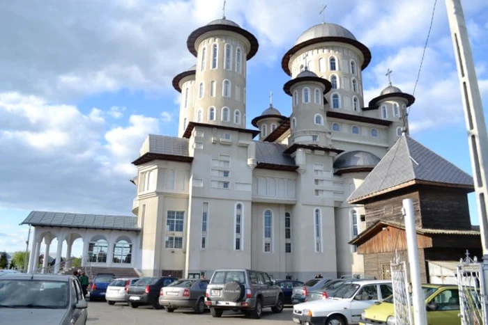 In biserica trebuiesc respectate anumite reguli de conduita FOTO Arhiva