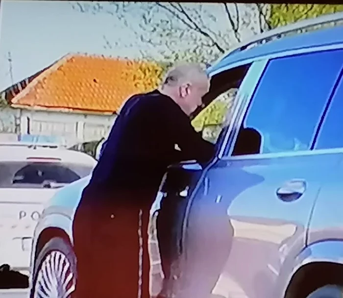 Gigi Becali a fost prins cu 103 kilometru la oră în localitate. Foto: ziarulargesul.ro