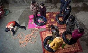 Nie Yongbing, omul vulcanizare jpeg