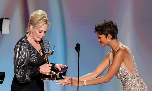 Actrita Jean Smart a bifat o performanță istorică la premiile emmy 2026 FOTO X jpg