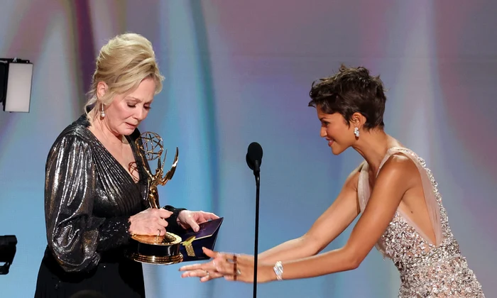 Actrita Jean Smart a bifat o performanță istorică la premiile emmy 2026 FOTO X jpg
