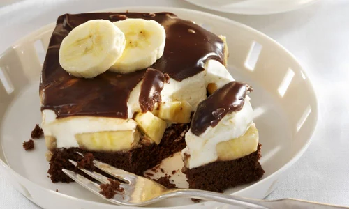 tort cu crema de branza si banane jpeg