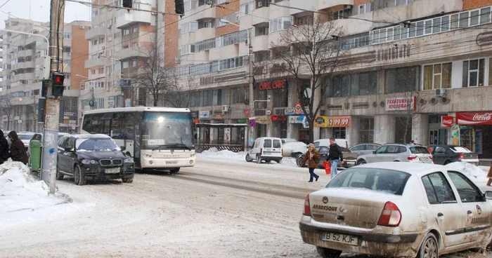 Se circulă în condiţii de iarnă
