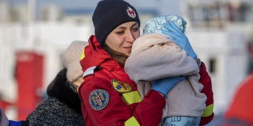 Refugiati ucraineni intrati în Romania cu bacul prin vama Isaccea FOTO Inquam Photos / Ilona Andrei