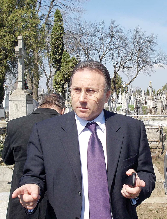 Anul trecut, Gheorghe Nichita a divorţat de soţie, după 33 de ani de căsnicie