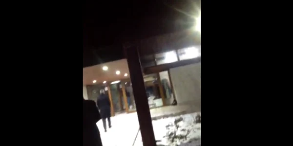 Iordache fugarit de protestatarii rezist foto captura