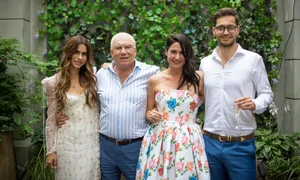 Cornel Tăbăcaru, fetele lui și ginerele  Fiica cea mare este cea din dreapta jpeg