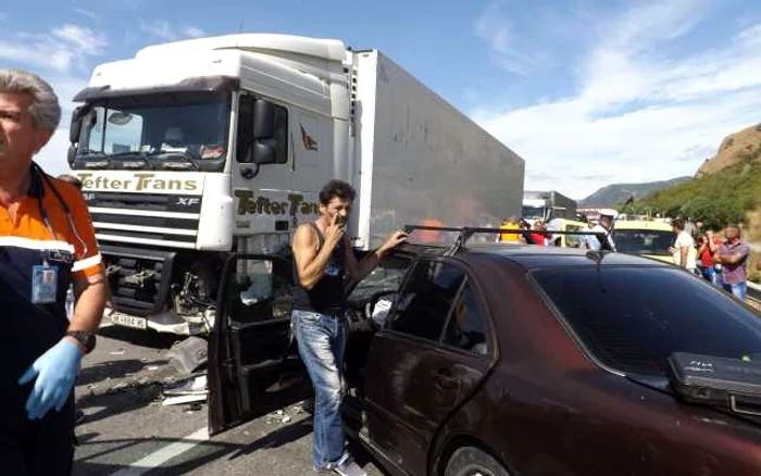 Cele două autovehicule implicate în accident FOTO Corina Macavei