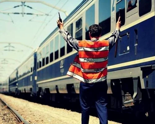 tren cfr gara jpg
