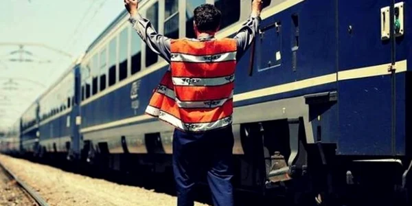 tren cfr gara jpg