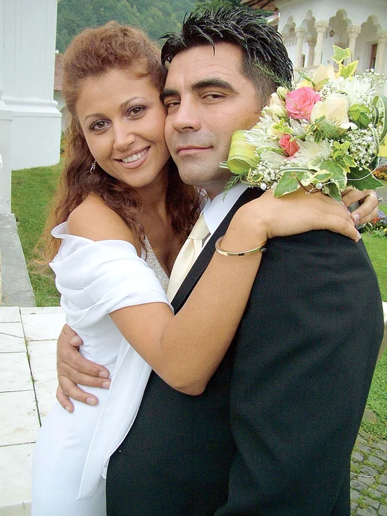 
     Anamaria Ferenţ şi Marcel Toader  s-au căsătorit în 2005, dar au  divorţat după numai trei luniFoto: Click!  