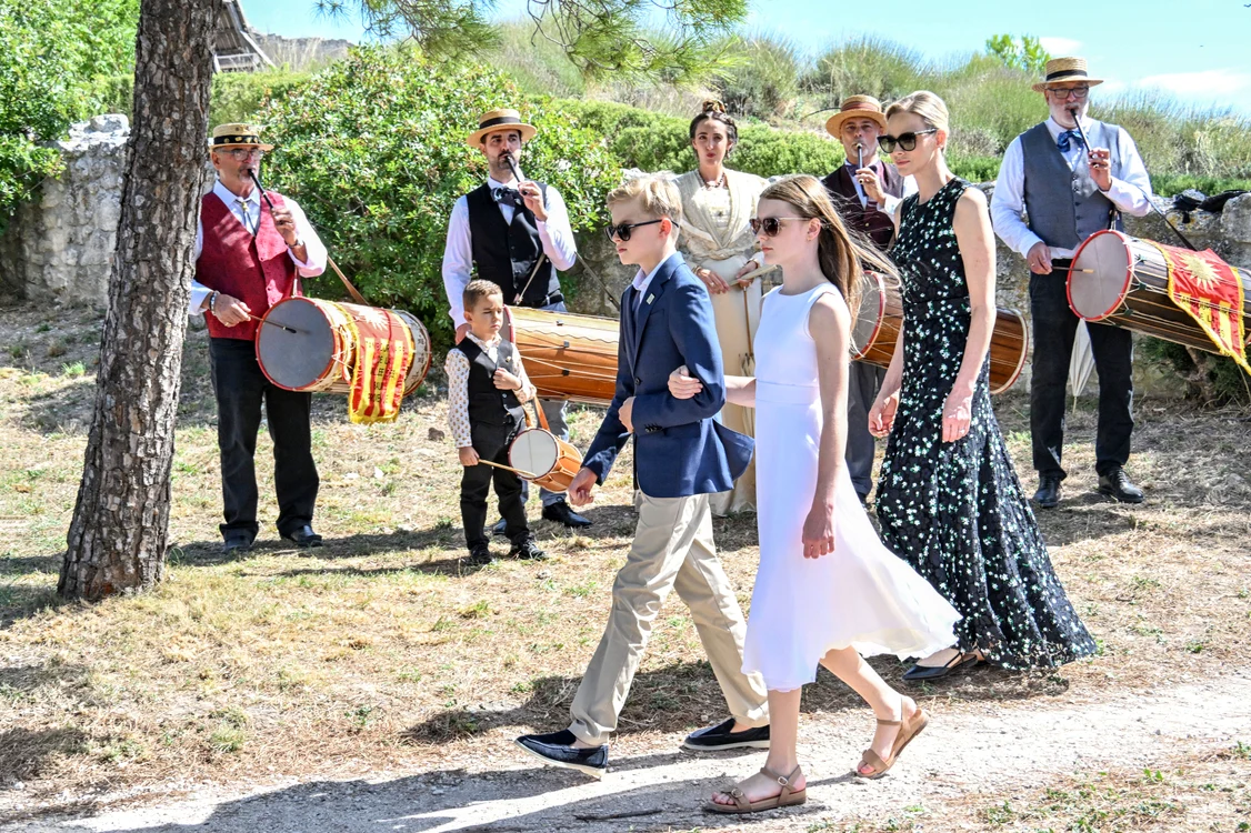 Prințul Jacques, Prințesa Gabriella și mama lor, Prințesa Charlene   profimedia 1131141093 jpg