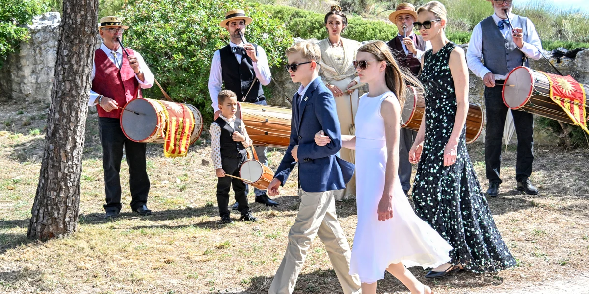 Prințul Jacques, Prințesa Gabriella și mama lor, Prințesa Charlene   profimedia 1131141093 jpg