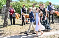 Prințul Jacques, Prințesa Gabriella și mama lor, Prințesa Charlene profimedia 1131141093 jpg