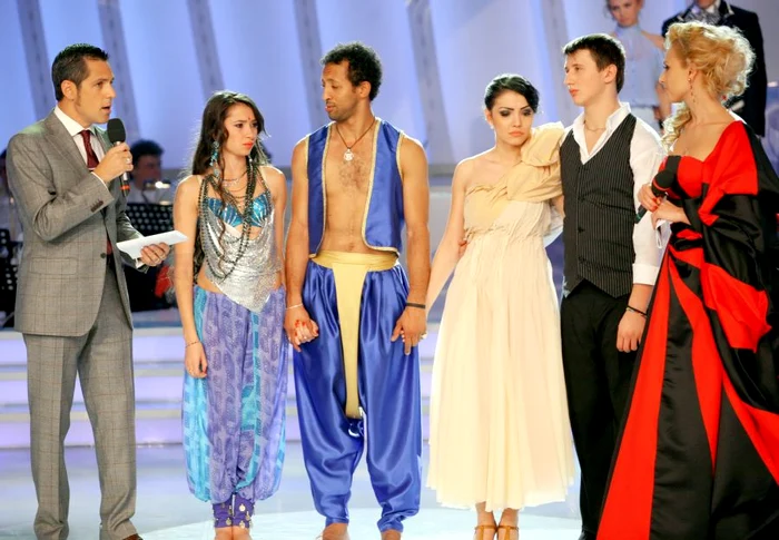 Dansez pentru tine»: duel cu glezne umflate şi bătături