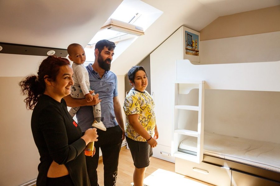 4,3 milioane de euro pentru romii de la Pata Rât. S-au cumpărat 31 de apartamente 