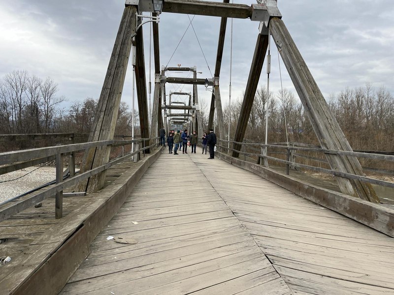 Doi ani de război în Ucraina. Bărbații fug în România, femeile vin să-i viziteze. „Mai mult suntem aici, în România, la el“