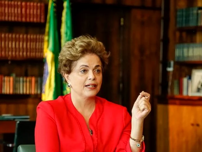 
    Dilma Roussef a fost suspendată din funcția de președinte al BrazilieiFoto Facebook  