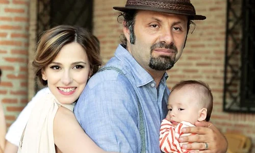 Dana Rogoz (30 de ani) și Radu Dragomir sunt părinții lui Vlad (2 ani) jpeg
