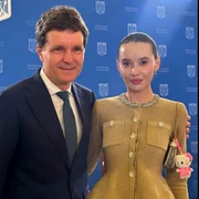 nicusor dan si procuroarea Ioana Sadovec png